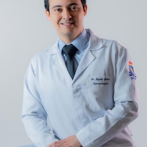 Dr. Áquila Matos Soares