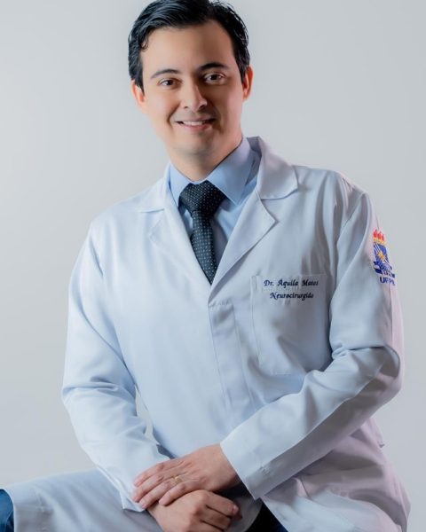 Dr. Áquila Matos Soares