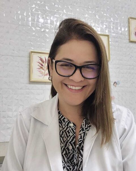 Dra. Carla Nobre