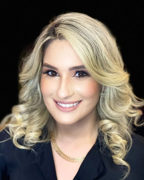 Dra. Lara Andrade